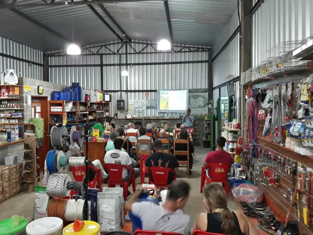 PALESTRA TÉCNICA REÚNE CLIENTES E PARCEIROS NA AGROPECUÁRIA E GIR SANTA CRUZ