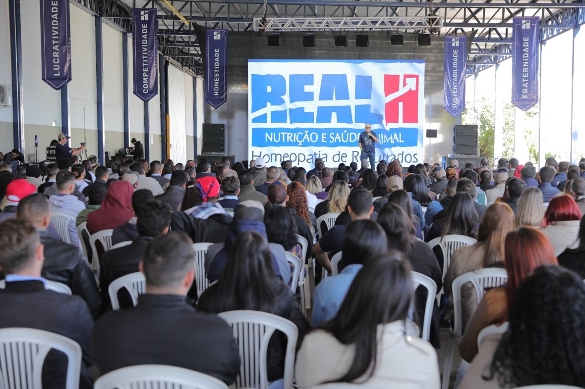 Real H Reúne Mais de 300 Funcionários Em Evento Repleto de Novidades e Informação