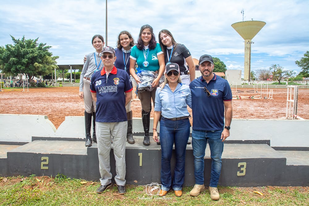 Entrega da premiação da categoria 80 cm.