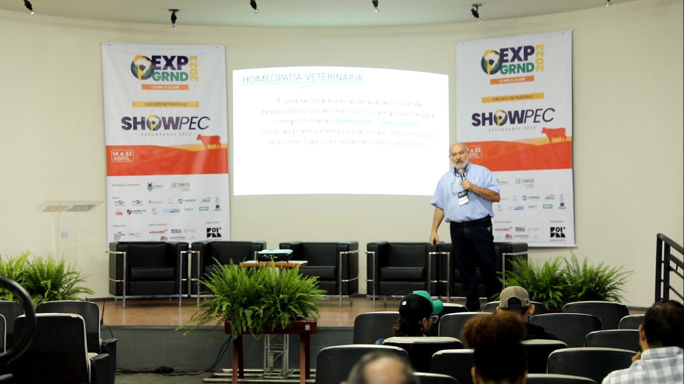 Diretor da Real H aborda sustentabilidade na pecuária em palestra na Expogrande 2023