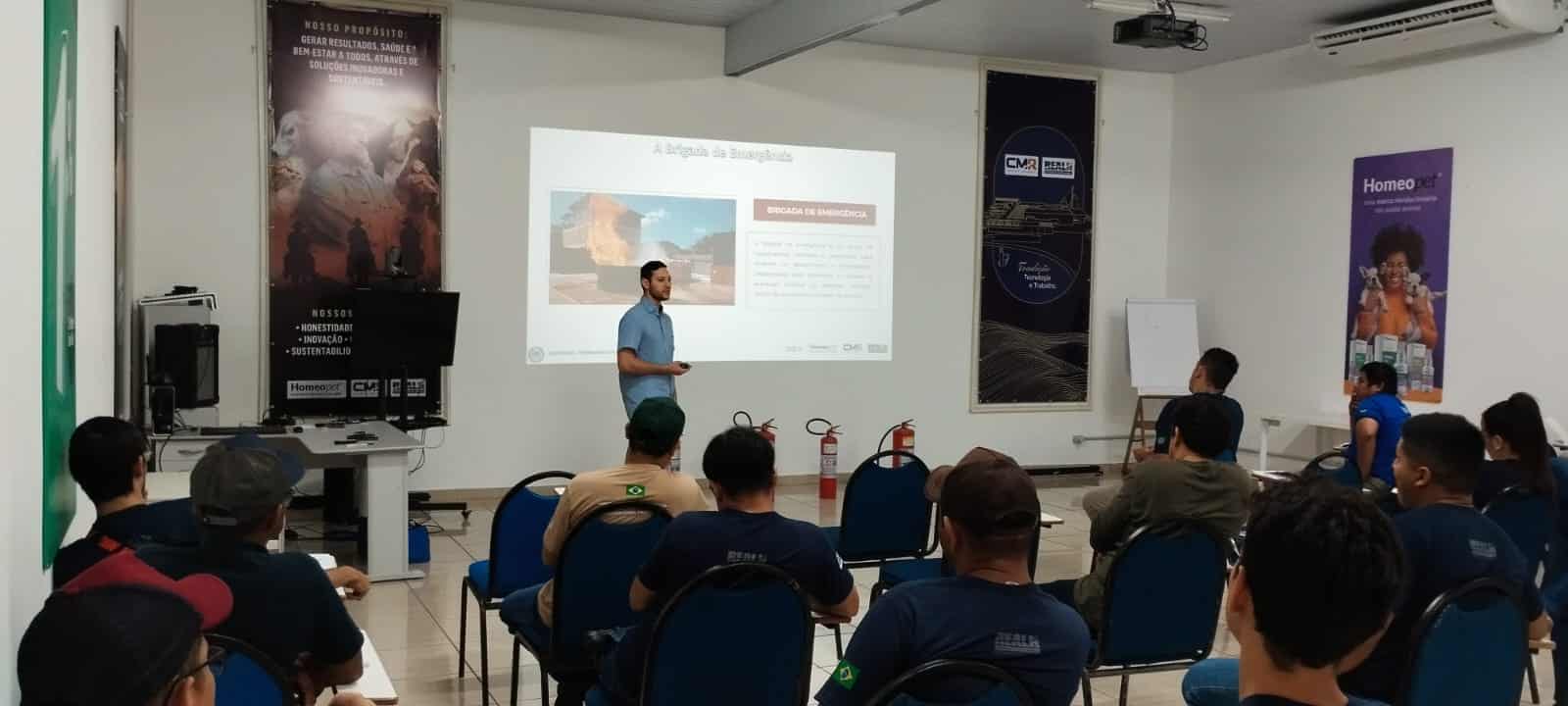 Brigada de Incêndio do Grupo Real H Participa de Treinamento e Reciclagem